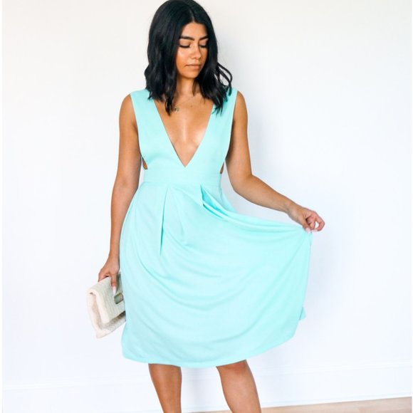 Plunge Skater Midi Dress - Picture 5 of 5